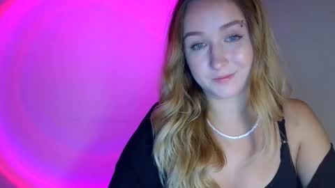 Snapshot of lulu_baby1 chatting on September 10, 2025, 7:58 pm Lulu Baby18 online show from September 10, 2025, 7:58 pm