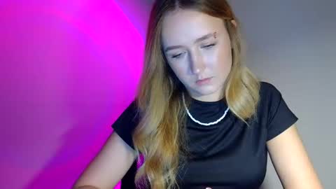 Snapshot of lulu_baby1 chatting on September 21, 2025, 11:56 am Lulu Baby18 online show from September 21, 2025, 11:56 am