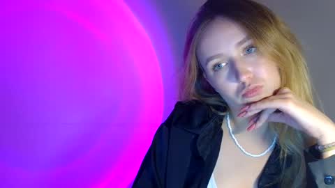 Snapshot of lulu_baby1 chatting on October 2, 2025, 7:54 pm Lulu Baby18 online show from October 2, 2025, 7:54 pm