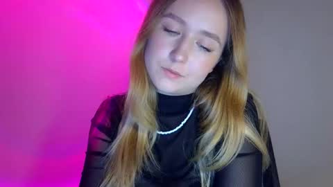 Snapshot of lulu_baby1 chatting on October 3, 2025, 9:23 pm Lulu Baby18 online show from October 3, 2025, 9:23 pm