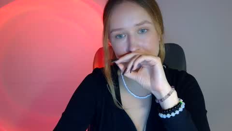 Snapshot of lulu_baby1 chatting on October 17, 2025, 5:37 pm Lulu Baby18 online show from October 17, 2025, 5:37 pm