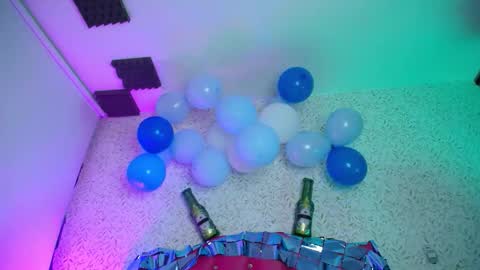 Snapshot of luly_blue chatting on October 1, 2025, 4:07 am Luly online show from October 1, 2025, 4:07 am