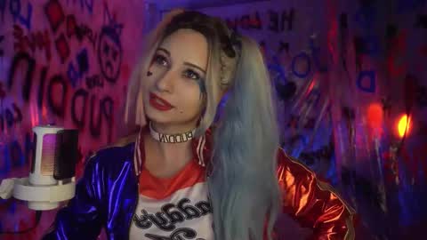 Snapshot of lumenova chatting on October 12, 2025, 12:20 am Amelia online show from October 12, 2025, 12:20 am