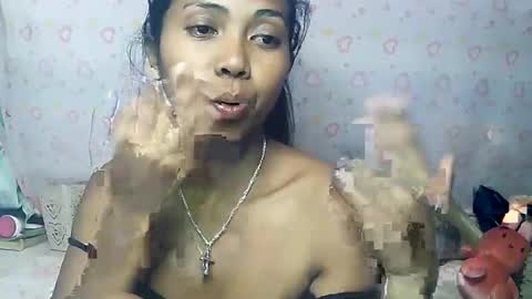 Luna online show from November 9, 2025, 4:27 pm