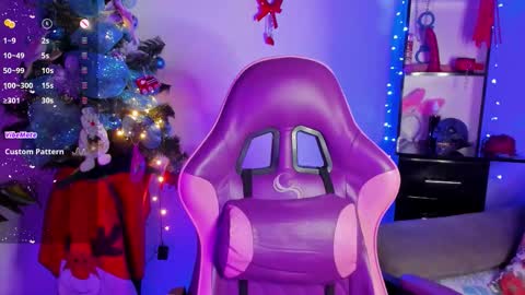 Luna online show from November 27, 2025, 5:37 pm