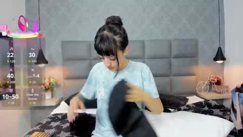 Snapshot of luna_bella3 chatting on November 29, 2025, 11:57 am Luna online show from November 29, 2025, 11:57 am