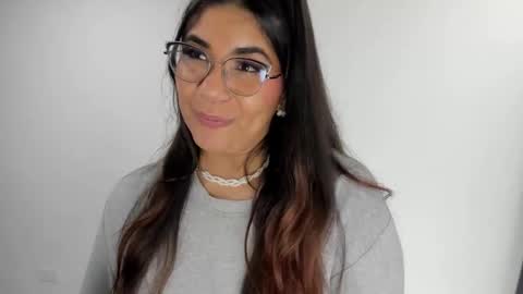 luna  online show from November 16, 2025, 11:21 pm