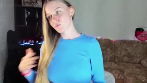 Snapshot of luna_evan chatting on December 9, 2024, 12:51 pm luna_evan online show from December 9, 2024, 12:51 pm