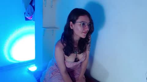 Snapshot of luna_hazard chatting on September 23, 2025, 2:42 pm luna_hazard online show from September 23, 2025, 2:42 pm