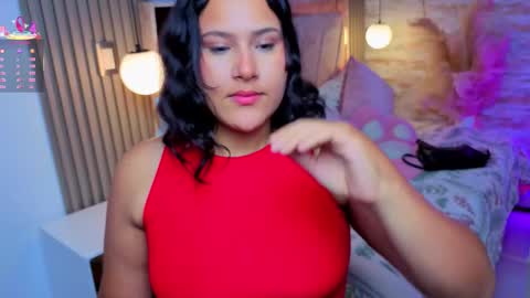 Luna  Jonez  online show from November 16, 2025, 10:21 am