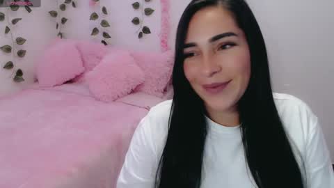 Snapshot of luna_lgomez chatting on March 1, 2025, 10:13 am luna online show from March 1, 2025, 10:13 am