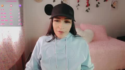 luna online show from November 12, 2025, 12:38 pm