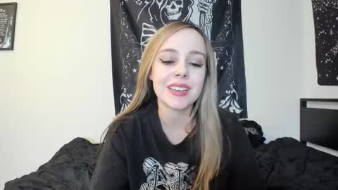 Luna online show from November 11, 2025, 5:18 am