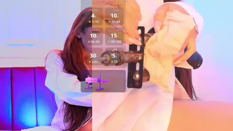 Snapshot of luna_monroe_ chatting on November 16, 2025, 12:00 pm online show from November 16, 2025, 12:00 pm