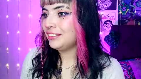 Snapshot of luna_ray420 chatting on December 14, 2024, 9:02 pm MISS LUNA online show from December 14, 2024, 9:02 pm
