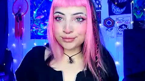 Snapshot of luna_ray420 chatting on February 26, 2025, 8:04 am MISS LUNA online show from February 26, 2025, 8:04 am
