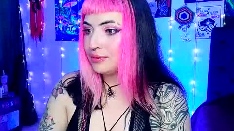 Snapshot of luna_ray420 chatting on March 1, 2025, 4:54 pm MISS LUNA online show from March 1, 2025, 4:54 pm