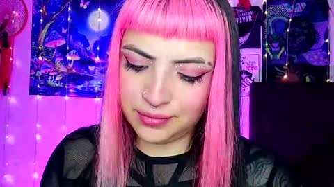 Snapshot of luna_ray420 chatting on March 6, 2025, 4:41 am MISS LUNA online show from March 6, 2025, 4:41 am