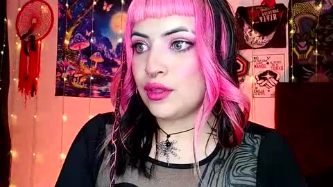 Snapshot of luna_ray420 chatting on March 7, 2025, 11:29 am MISS LUNA online show from March 7, 2025, 11:29 am