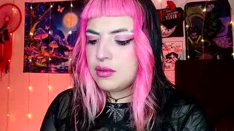 Snapshot of luna_ray420 chatting on March 8, 2025, 5:22 pm MISS LUNA online show from March 8, 2025, 5:22 pm