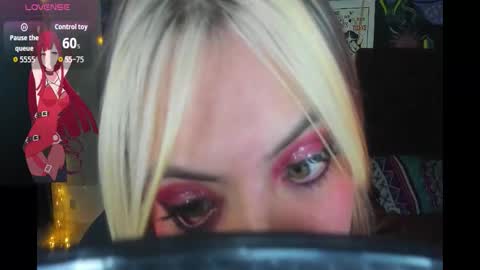 MISS LUNA  online show from December 1, 2025, 6:24 pm