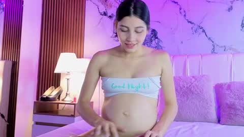 Snapshot of luna_star__18 chatting on October 15, 2025, 12:05 pm A M M Y online show from October 15, 2025, 12:05 pm