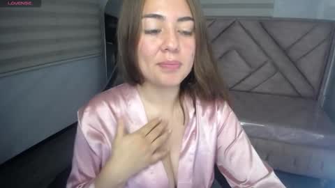 Snapshot of luna_star_v chatting on October 4, 2025, 3:15 am Live 1000pm 600am COLOMBIAN HOUR online show from October 4, 2025, 3:15 am