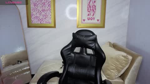 Snapshot of luna_star_v chatting on November 7, 2025, 3:28 am Live 1000pm 600am COLOMBIAN HOUR online show from November 7, 2025, 3:28 am