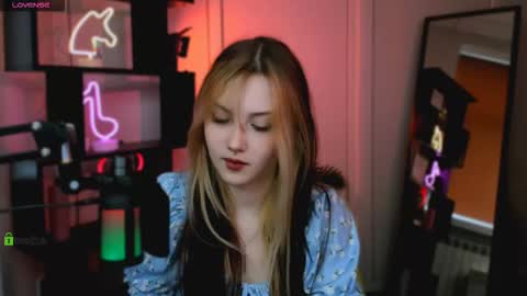 Snapshot of luna_tin chatting on November 25, 2025, 12:16 pm Luna online show from November 25, 2025, 12:16 pm