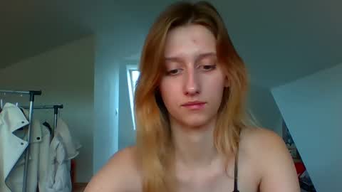 L U N A  online show from December 4, 2024, 11:08 am