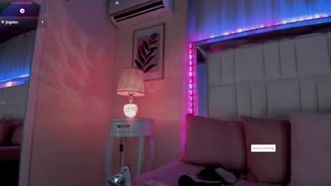 lunaablaze online show from November 14, 2025, 4:38 pm