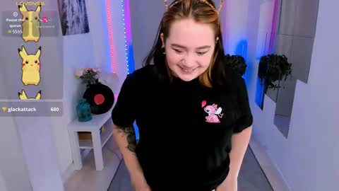 Li online show from November 15, 2025, 4:25 pm