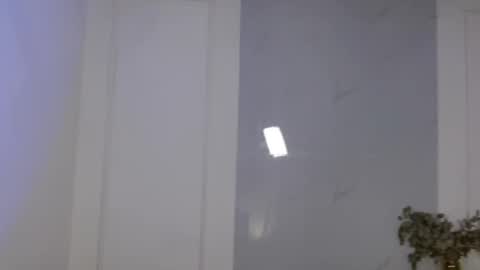 Snapshot of lunaamonroe chatting on November 10, 2025, 12:15 pm LunaaMonroe online show from November 10, 2025, 12:15 pm