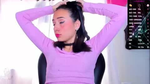 Snapshot of lunacandyy1323 chatting on September 23, 2025, 6:33 pm Luna online show from September 23, 2025, 6:33 pm