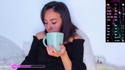 Snapshot of lunacandyy1323 chatting on December 2, 2025, 8:08 am Luna online show from December 2, 2025, 8:08 am