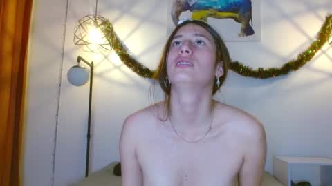 Snapshot of lunaembercs chatting on December 26, 2024, 9:55 am Luna online show from December 26, 2024, 9:55 am