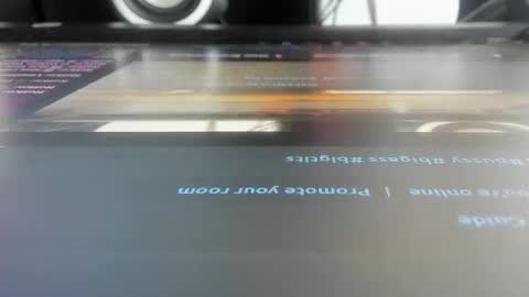 Snapshot of lunahernandezrs chatting on October 28, 2025, 10:01 pm lunahernandezrs online show from October 28, 2025, 10:01 pm