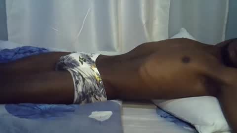 lunalove22_ online show from September 18, 2025, 3:08 am