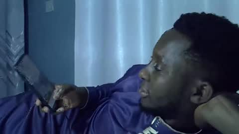 lunalove22_ online show from October 31, 2025, 4:41 pm