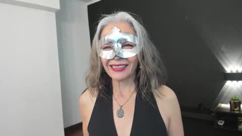 Snapshot of lunamisteriosa_ chatting on September 26, 2025, 11:25 am lunamisteriosa_ online show from September 26, 2025, 11:25 am