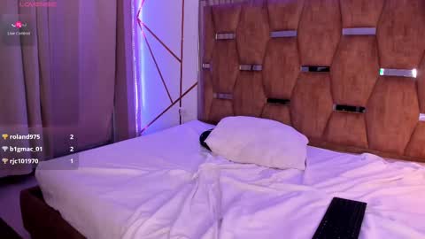 Snapshot of lunapleasure_ chatting on February 24, 2025, 11:52 pm Luna online show from February 24, 2025, 11:52 pm