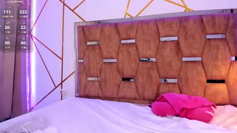 Snapshot of lunapleasure_ chatting on March 3, 2025, 6:26 am Luna online show from March 3, 2025, 6:26 am