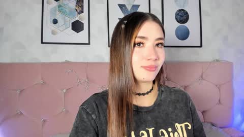 Luna  online show from December 28, 2024, 9:40 pm