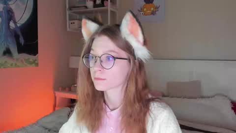 Snapshot of lunar_sofia chatting on December 12, 2024, 3:59 pm Sofia online show from December 12, 2024, 3:59 pm