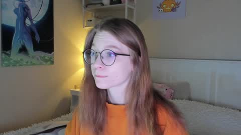 Snapshot of lunar_sofia chatting on December 28, 2024, 5:25 pm Sofia online show from December 28, 2024, 5:25 pm