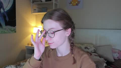 Snapshot of lunar_sofia chatting on December 31, 2024, 1:52 pm Sofia online show from December 31, 2024, 1:52 pm