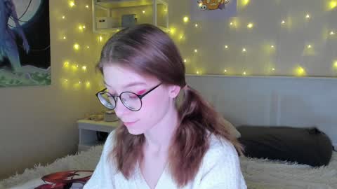 Snapshot of lunar_sofia chatting on January 14, 2025, 6:49 pm Sofia online show from January 14, 2025, 6:49 pm