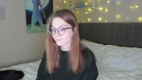 Snapshot of lunar_sofia chatting on February 10, 2025, 4:25 pm Sofia online show from February 10, 2025, 4:25 pm