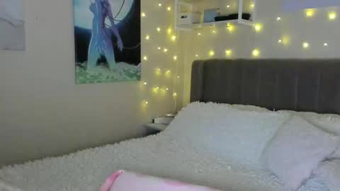 Snapshot of lunar_sofia chatting on March 11, 2025, 6:30 pm Sofia online show from March 11, 2025, 6:30 pm