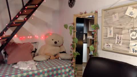 luna online show from March 7, 2025, 11:51 am